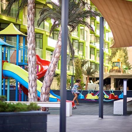 Royale Sundance Studio 7 Beach Spa & Pool Mamaia Nord Exterior foto